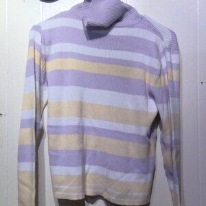 Reserved  Vintage turtle neck